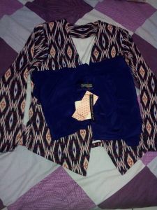 Blazer dan cardigan untuk me-refresh gaya.