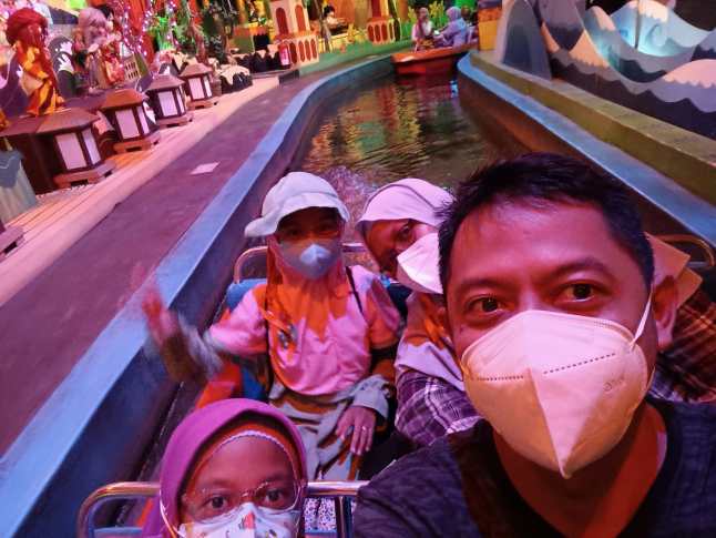 Foto blur di Istana Boneka