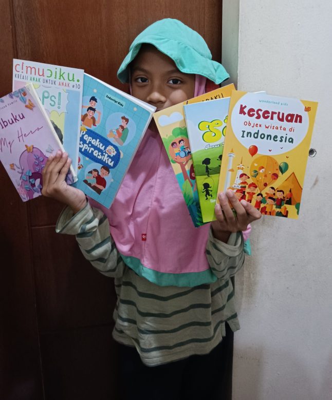 Fahira dan buku-buku karyanya