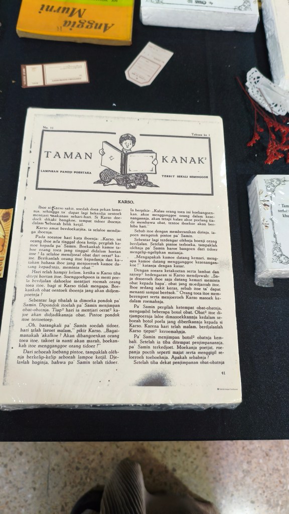 Salah satu publikasi lama di Parade Masa